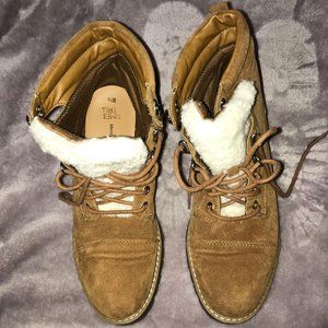 Time And Tru Memory foam Hiking Boots With Faux Fur Size 8.5 Women